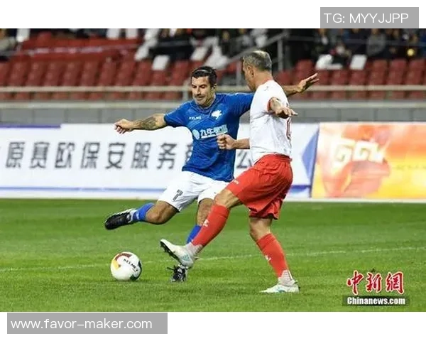 足球明星排名揭晓谁是当今足坛的顶尖球员和传奇人物